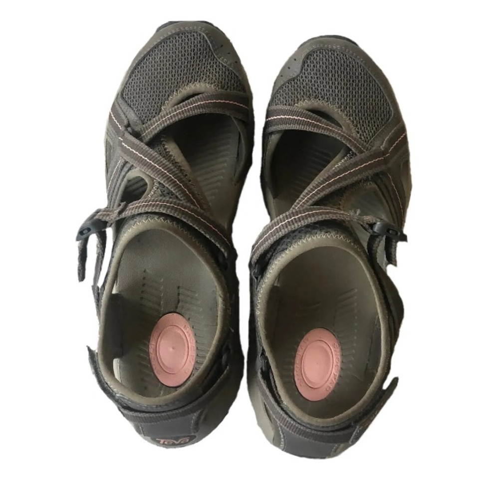 Teva Women’s Size 9.5 Ewaso Closed Toe Sandals Shoe Outdoor Hiking Cushion Strap